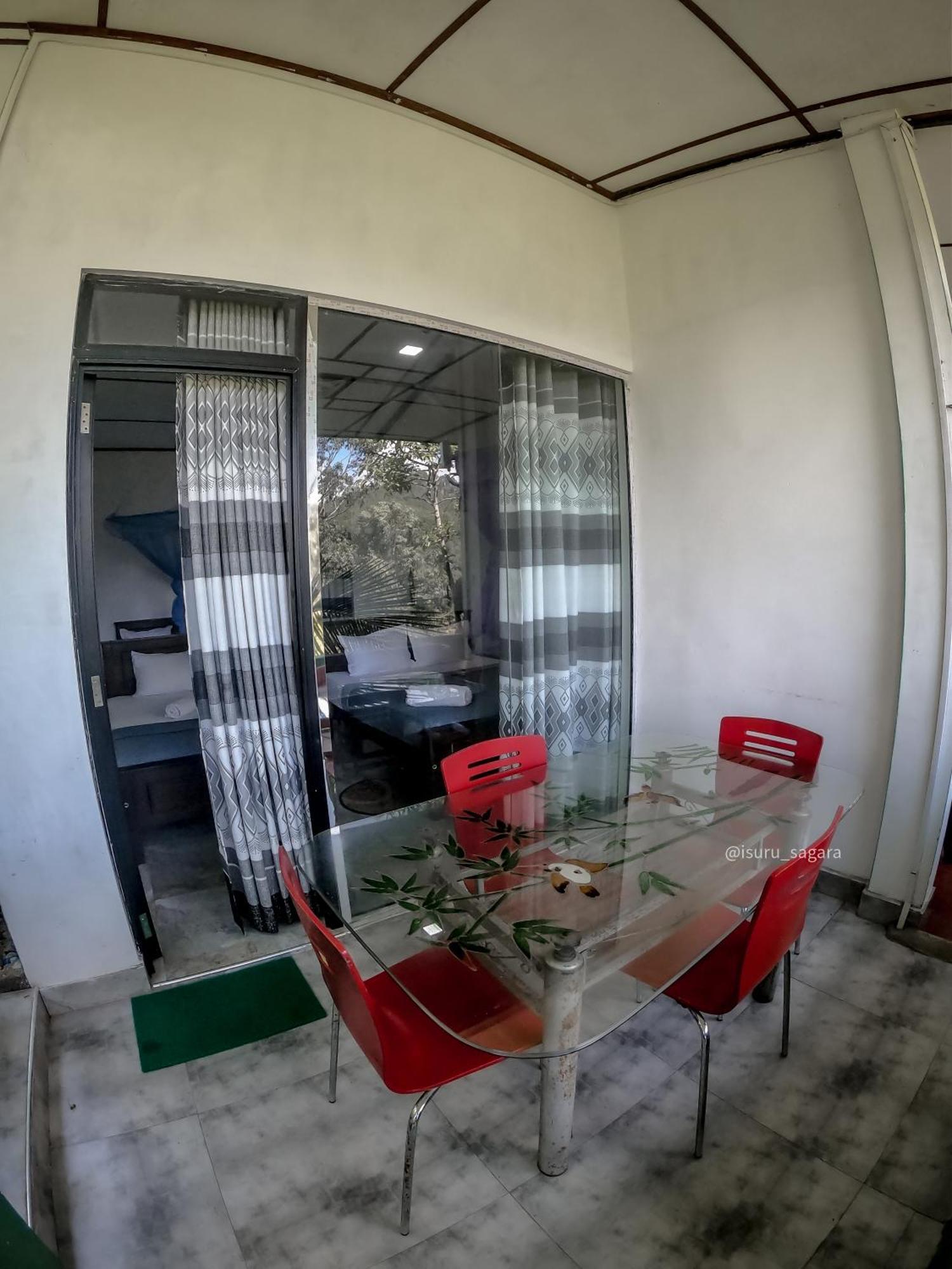 9 Arch View Rest Inn Елла Екстер'єр фото