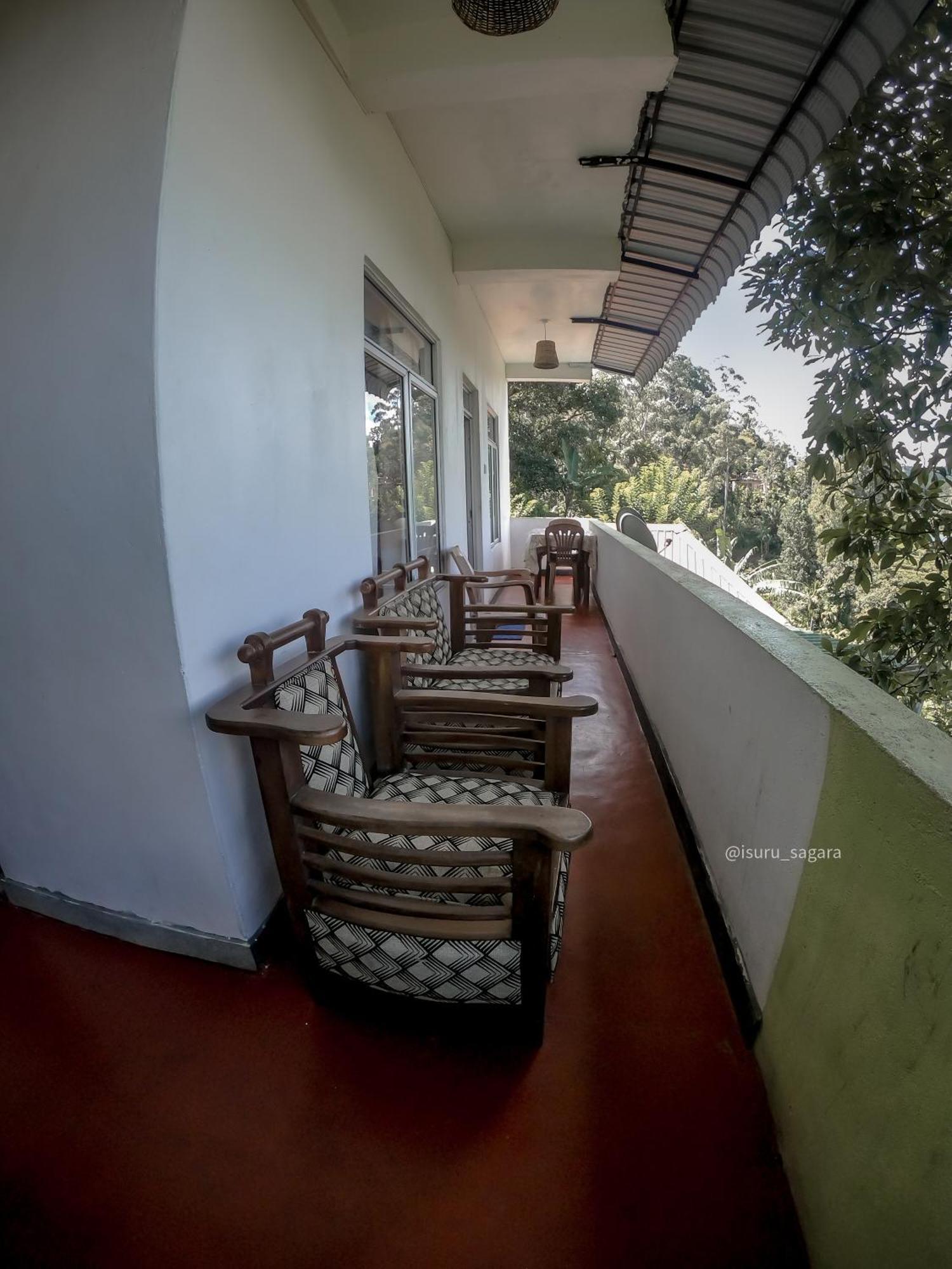 9 Arch View Rest Inn Елла Екстер'єр фото
